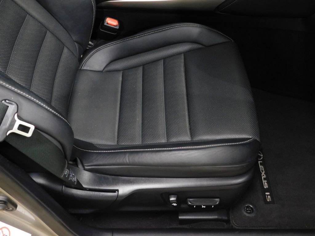 Used 2018 Lexus IS 300 F Sport w/ F Sport Package image 95