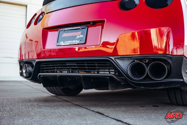 Used 2014 Nissan GT-R Premium image 36