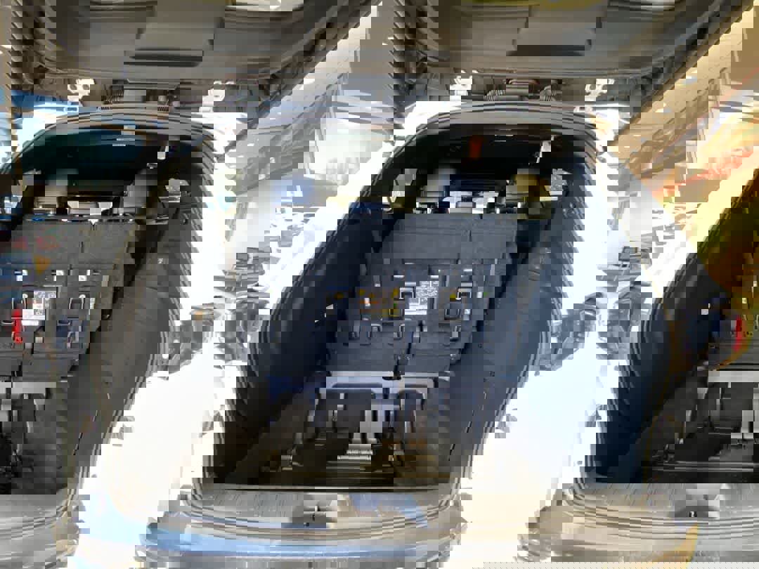 Used 2025 Toyota Sienna XSE w/ XSE Premium Package image 26