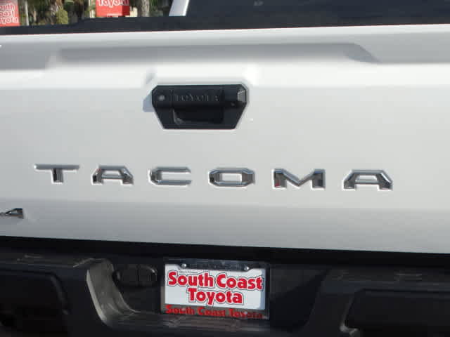 Used 2024 Toyota Tacoma SR image 9