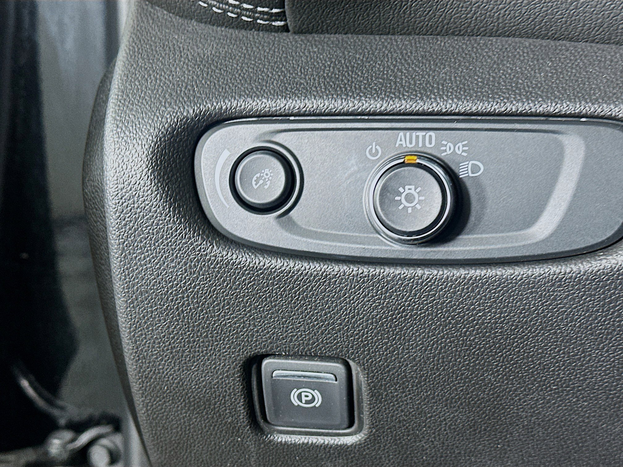 Used 2024 Chevrolet Blazer LT w/ Convenience Package image 17