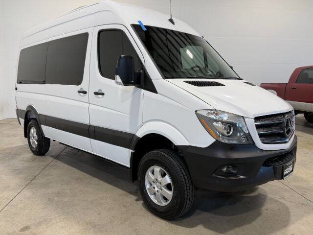 Used 2017 Mercedes-Benz Sprinter 2500 image 4