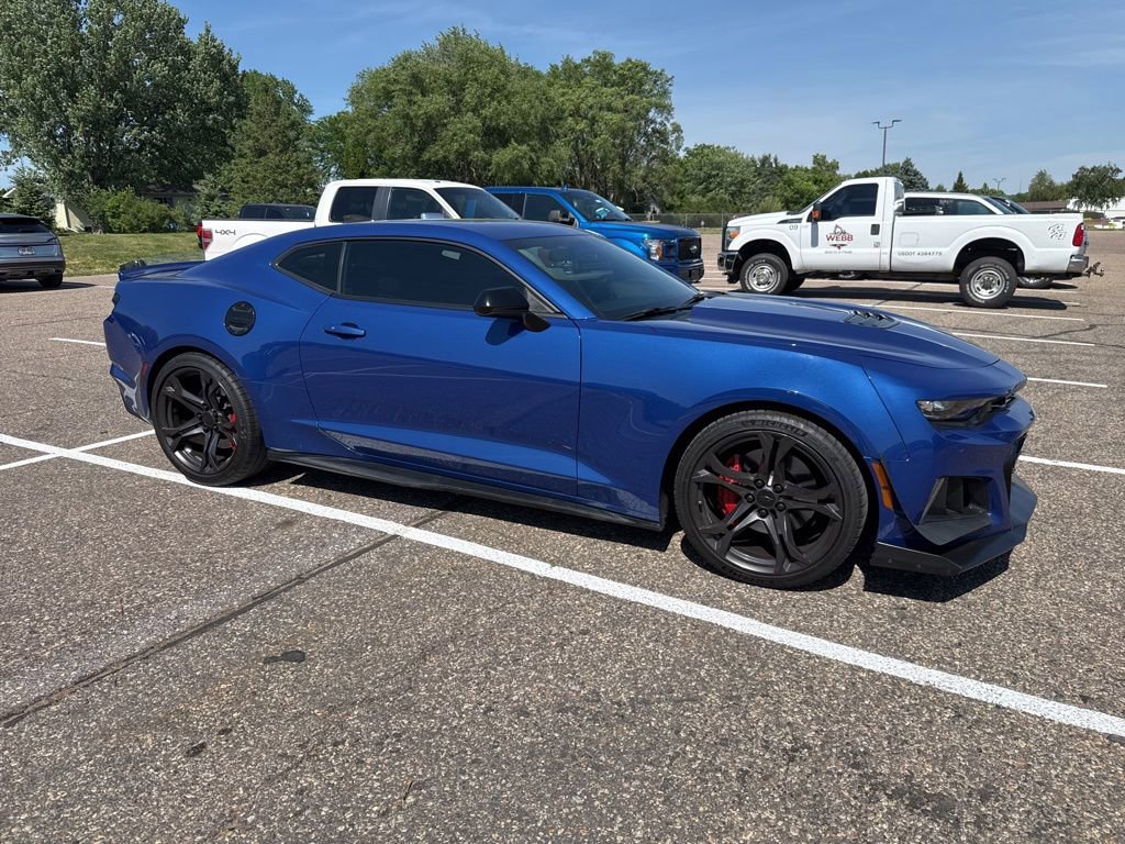 Used 2021 Chevrolet Camaro SS RWD image 2