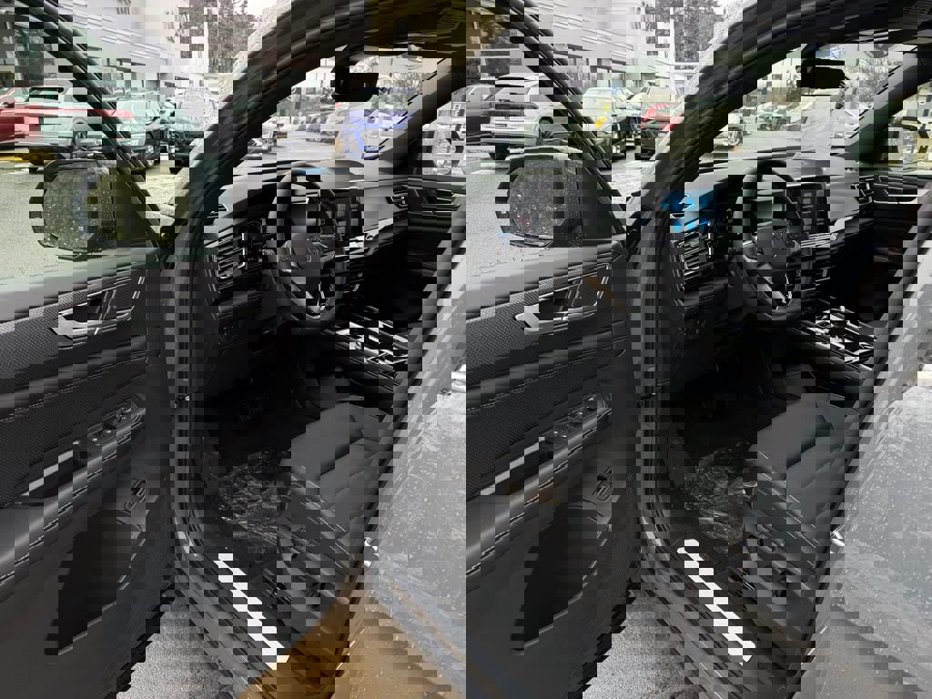 New 2026 Volkswagen Atlas Cross Sport SEL image 18