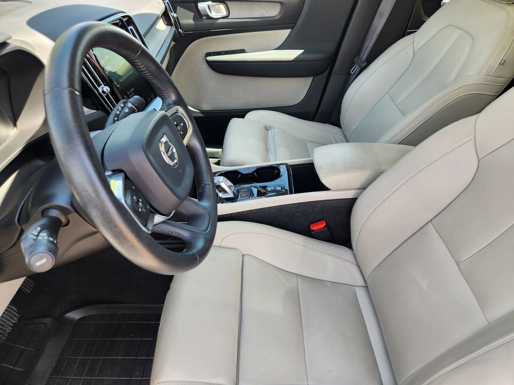 Used 2019 Volvo XC40 T5 Inscription AWD/4WD image 12