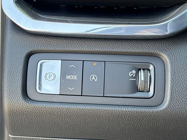 New 2026 GMC Acadia Elevation image 18