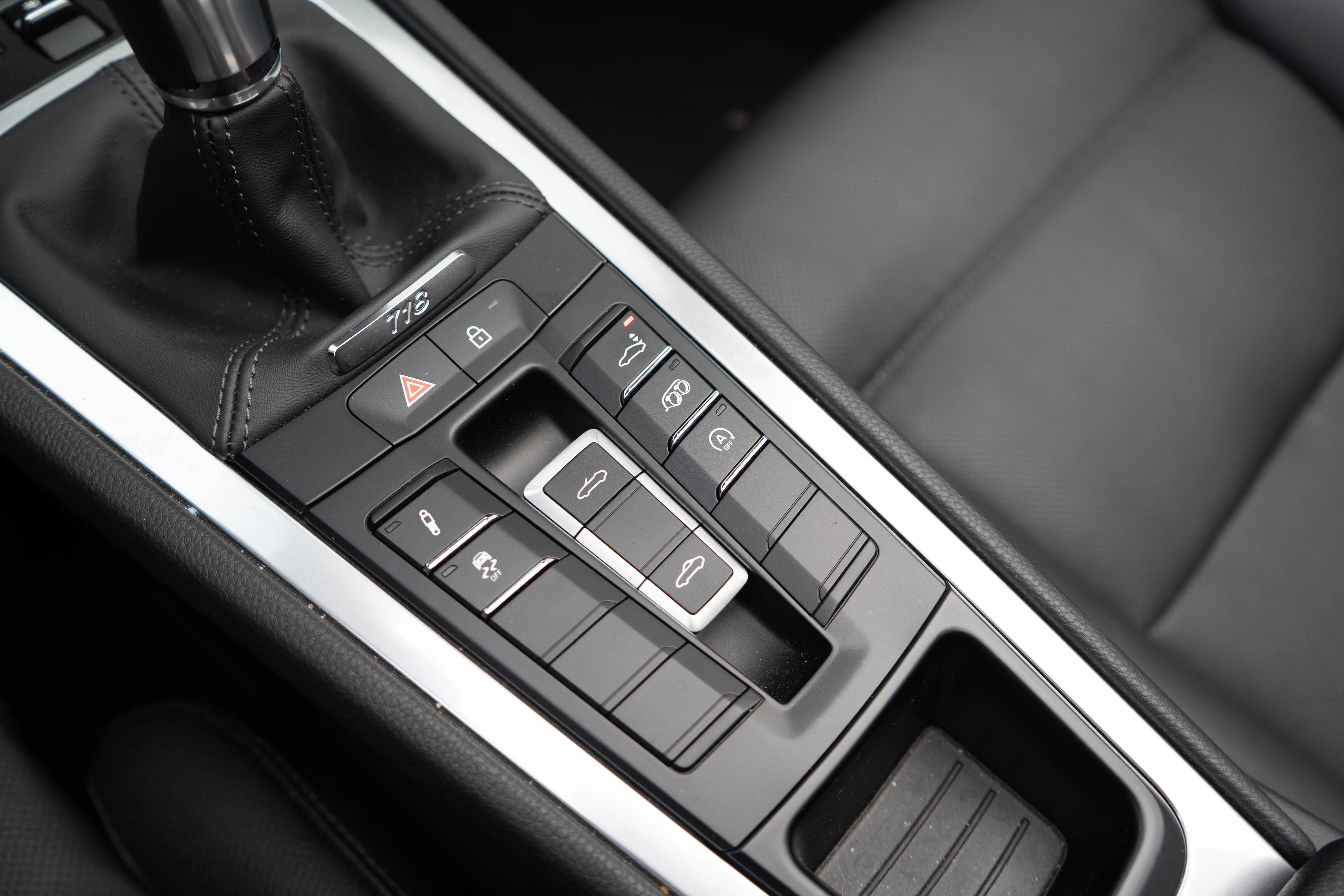 Used 2024 Porsche 718 Boxster image 25