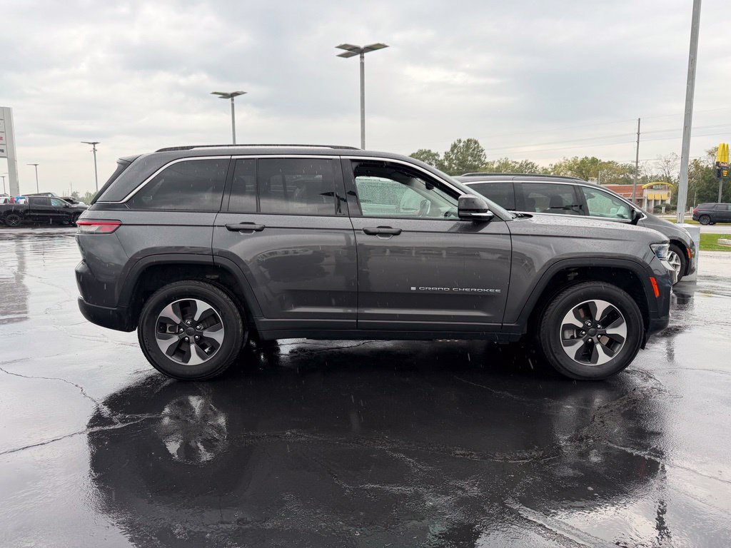 Used 2024 Jeep Grand Cherokee Limited 4xe AWD/4WD image 9