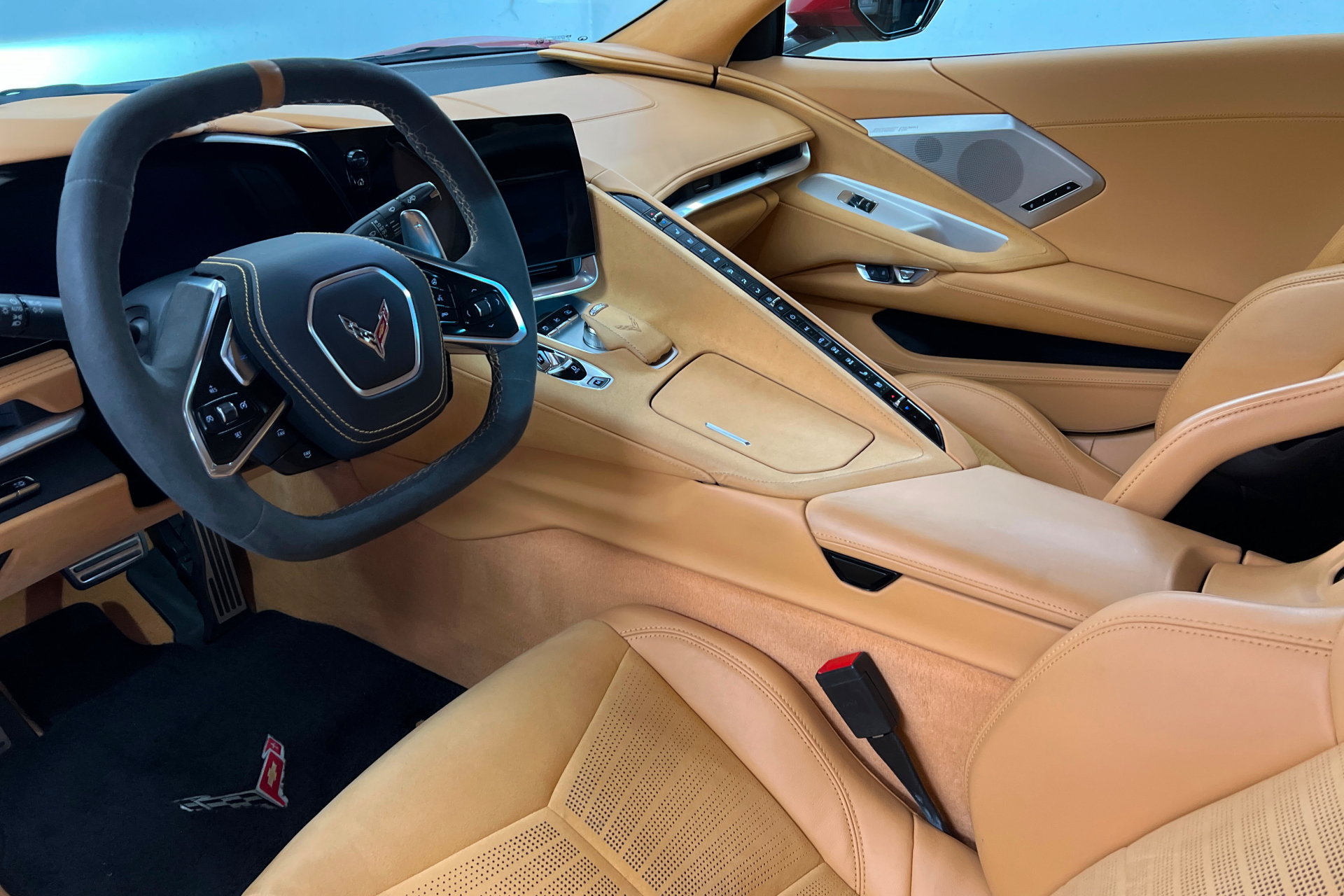 Used 2021 Chevrolet Corvette Stingray Premium Conv w/ Z51 Performance Package RWD image 12