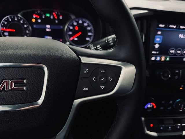 Used 2023 GMC Terrain SLT w/ Infotainment Package II image 26