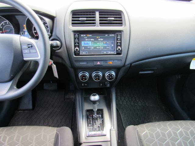 Used 2024 Mitsubishi Outlander Sport ES AWD/4WD image 17