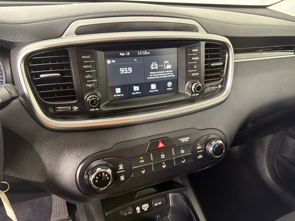 Used 2020 Kia Sorento L FWD image 15