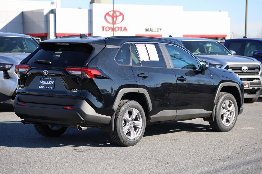 Certified 2025 Toyota RAV4 XLE image 4