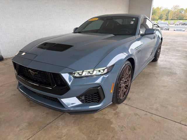 Used 2024 Ford Mustang GT Premium w/ GT Performance Package RWD image 2