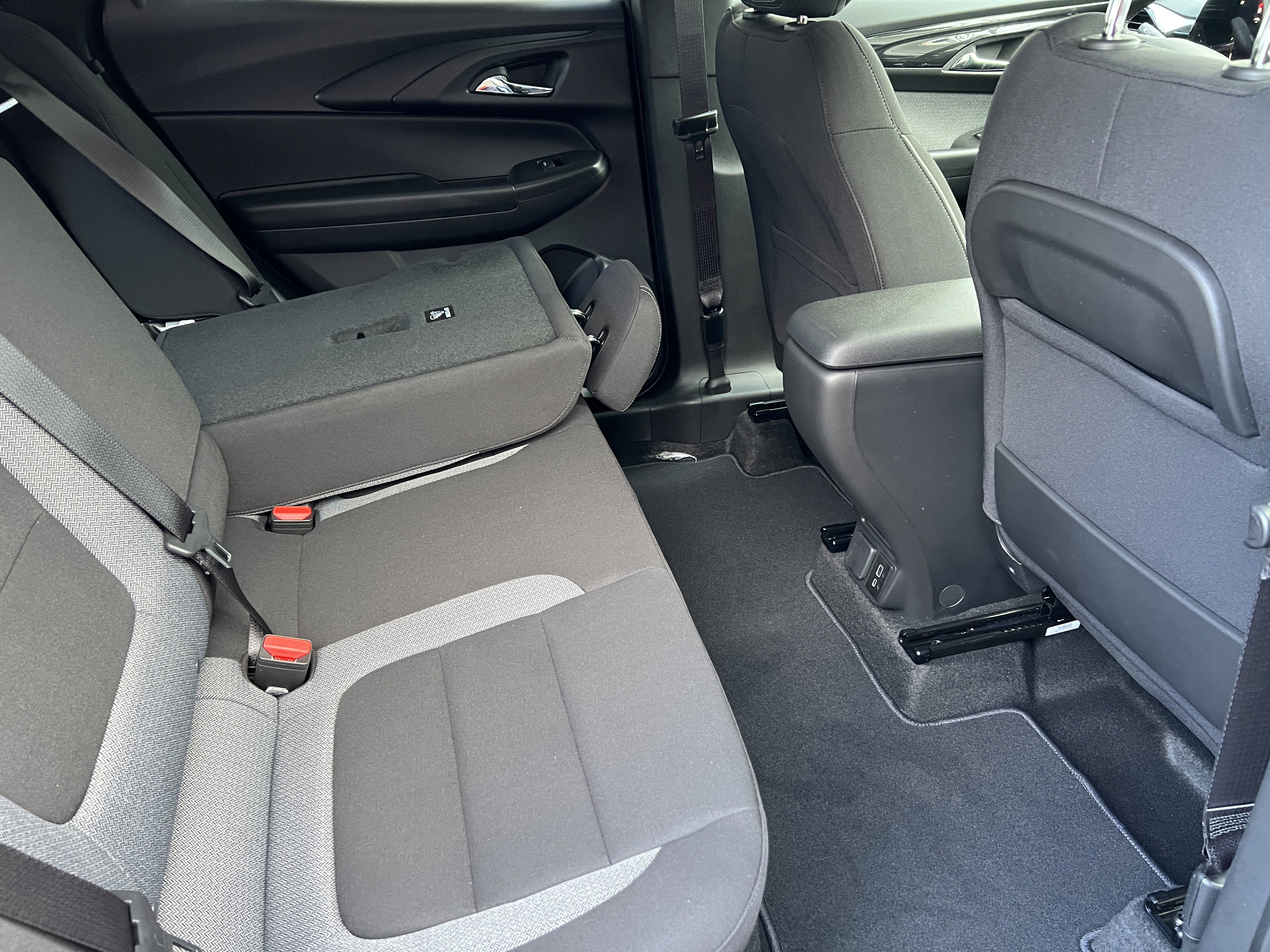 New 2026 Chevrolet TrailBlazer LT w/ Convenience Package image 18