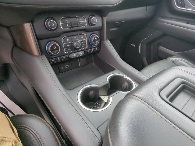 Used 2022 Chevrolet Tahoe High Country AWD/4WD image 32