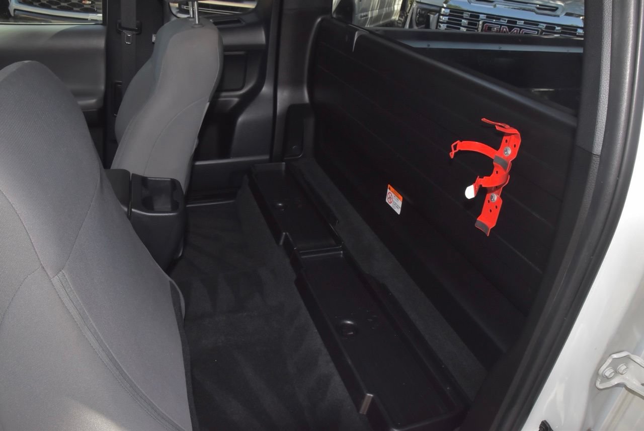 Used 2023 Toyota Tacoma SR RWD image 15