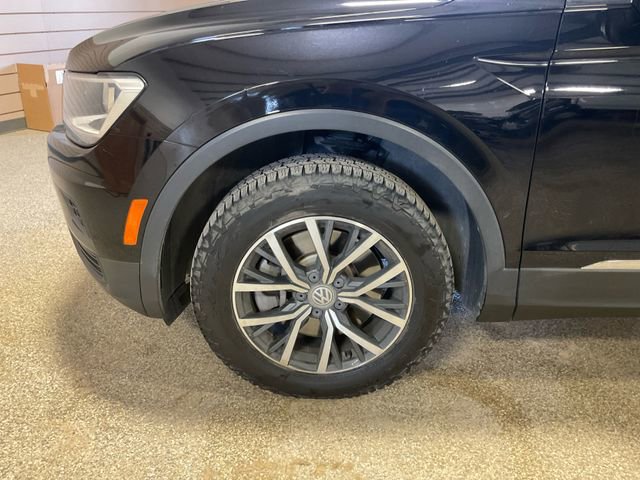 Used 2020 Volkswagen Tiguan SE image 12