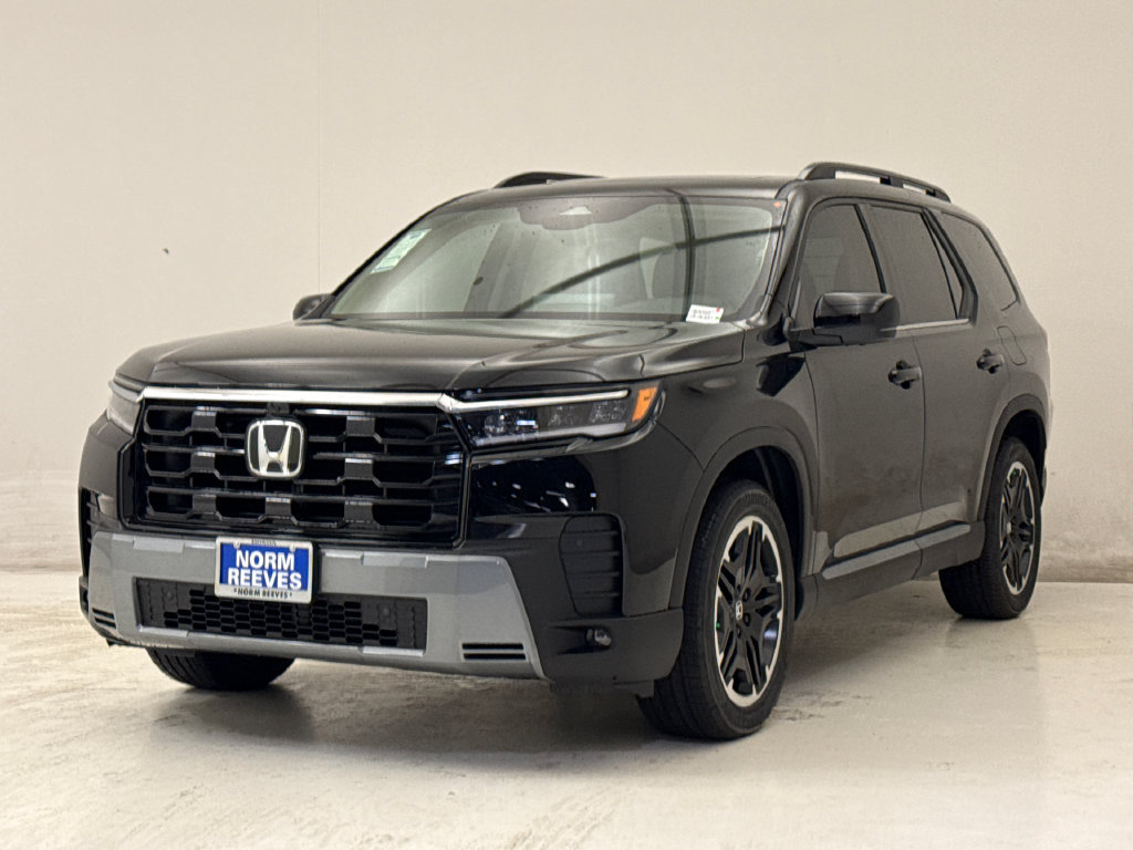 New 2026 Honda Pilot Touring image 2