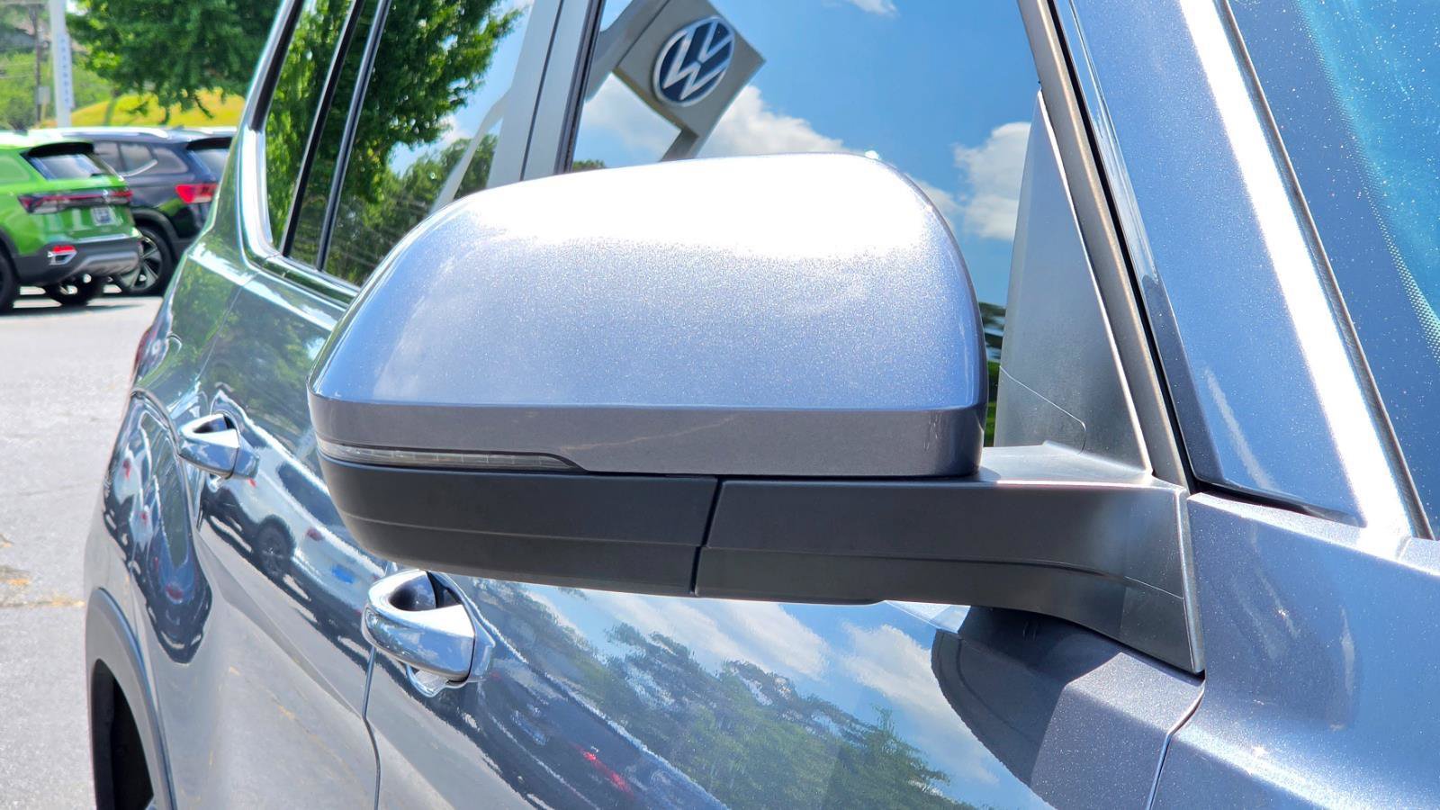 Used 2024 Volkswagen Atlas SE FWD image 12