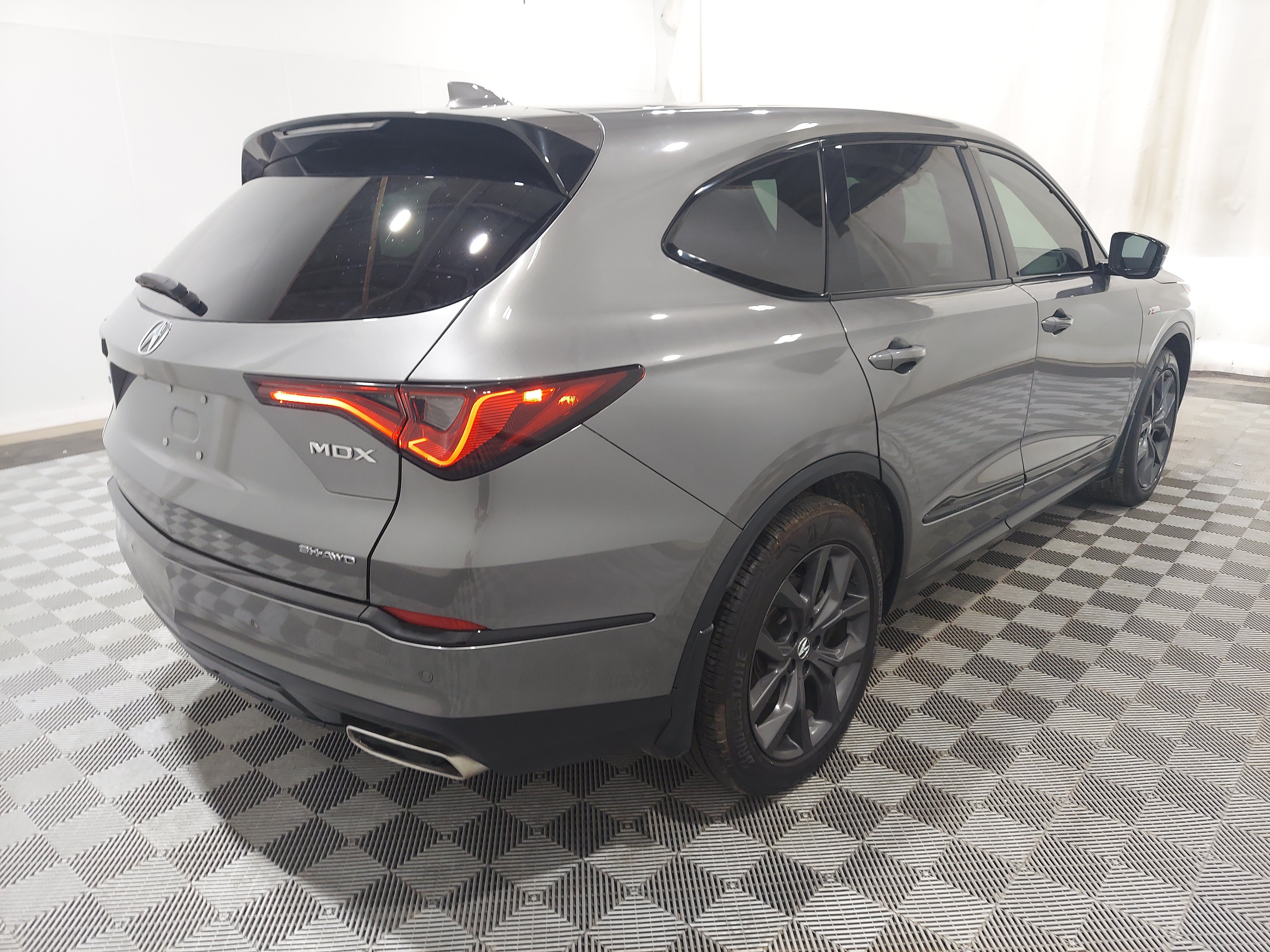 Used 2024 Acura MDX A-Spec AWD/4WD image 5