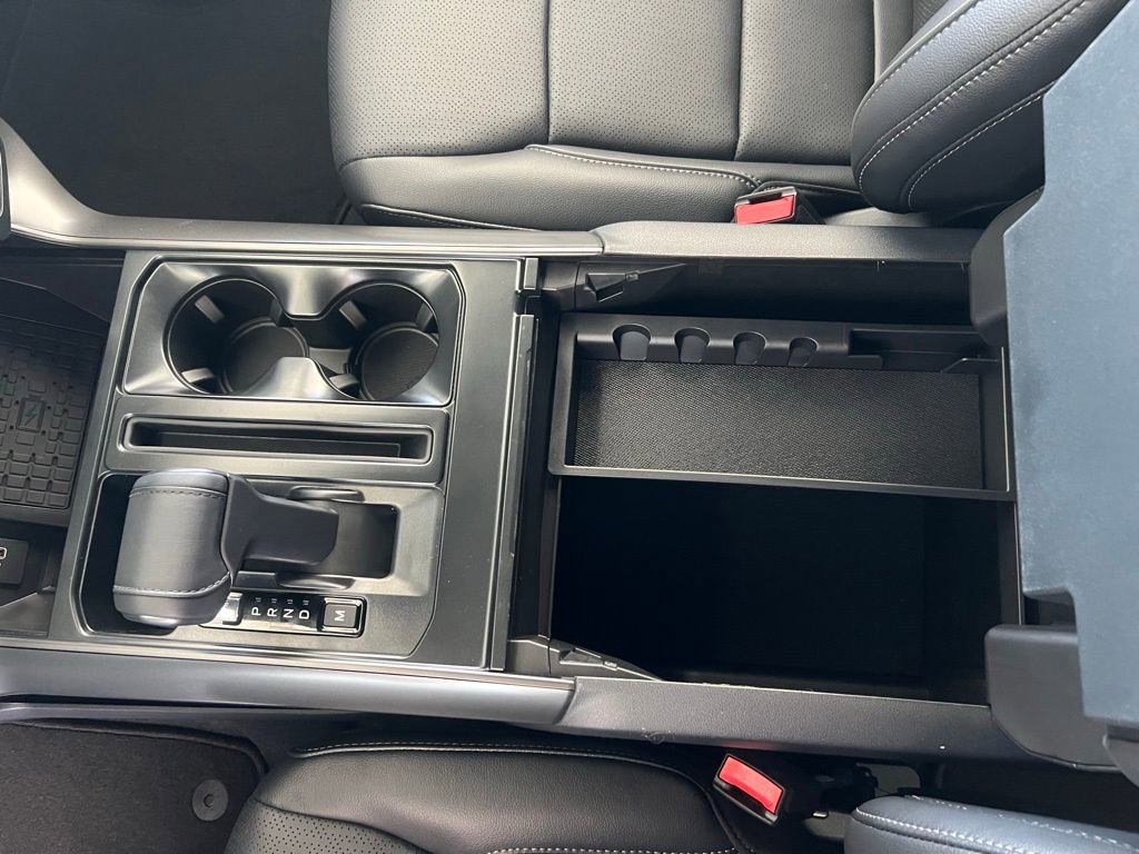 New 2025 Ford F150 Lariat w/ Equipment Group 501A Mid image 14