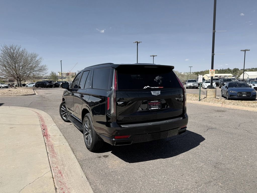 Used 2021 Cadillac Escalade Sport Platinum w/ Heavy-Duty Trailer Package AWD/4WD image 6