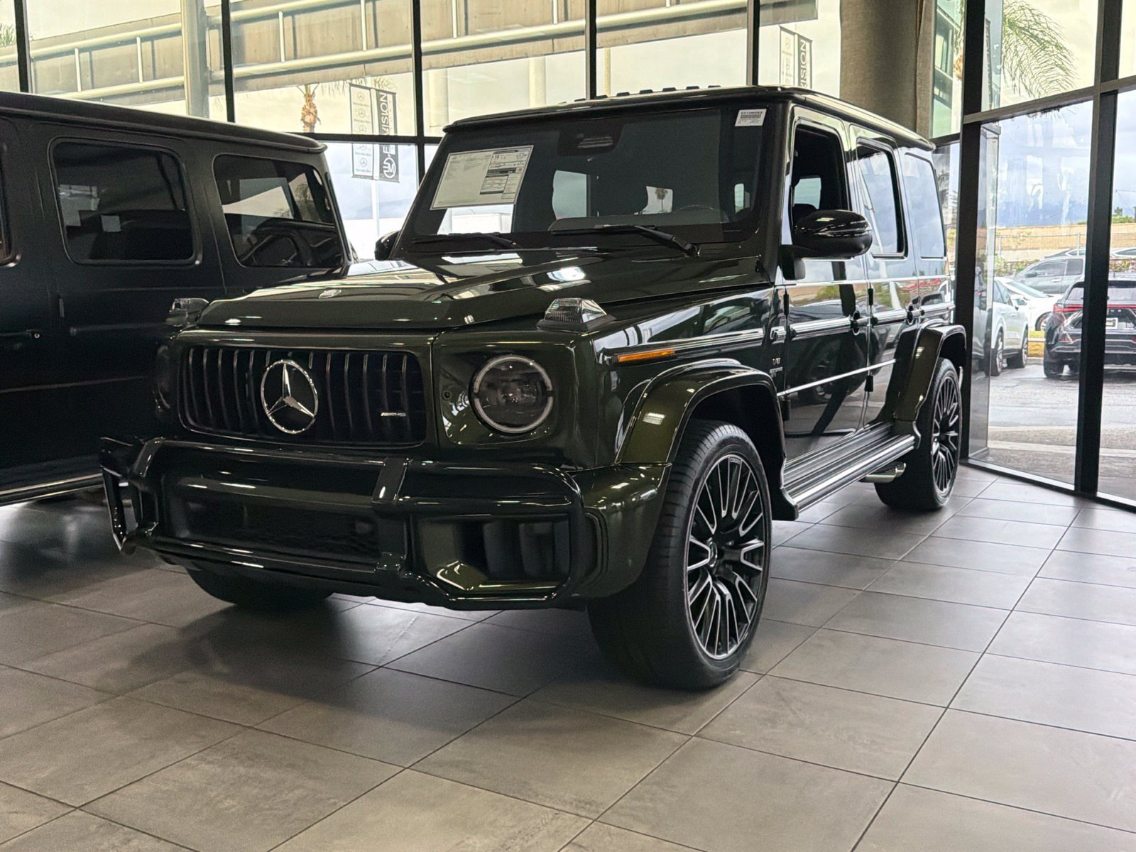 New 2027 Mercedes-Benz G 63 AMG 4MATIC image 3