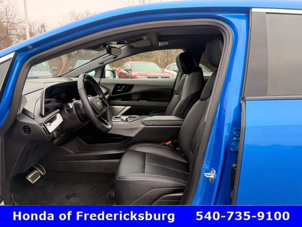 Used 2025 Cadillac Optiq Luxury 1 AWD/4WD image 29
