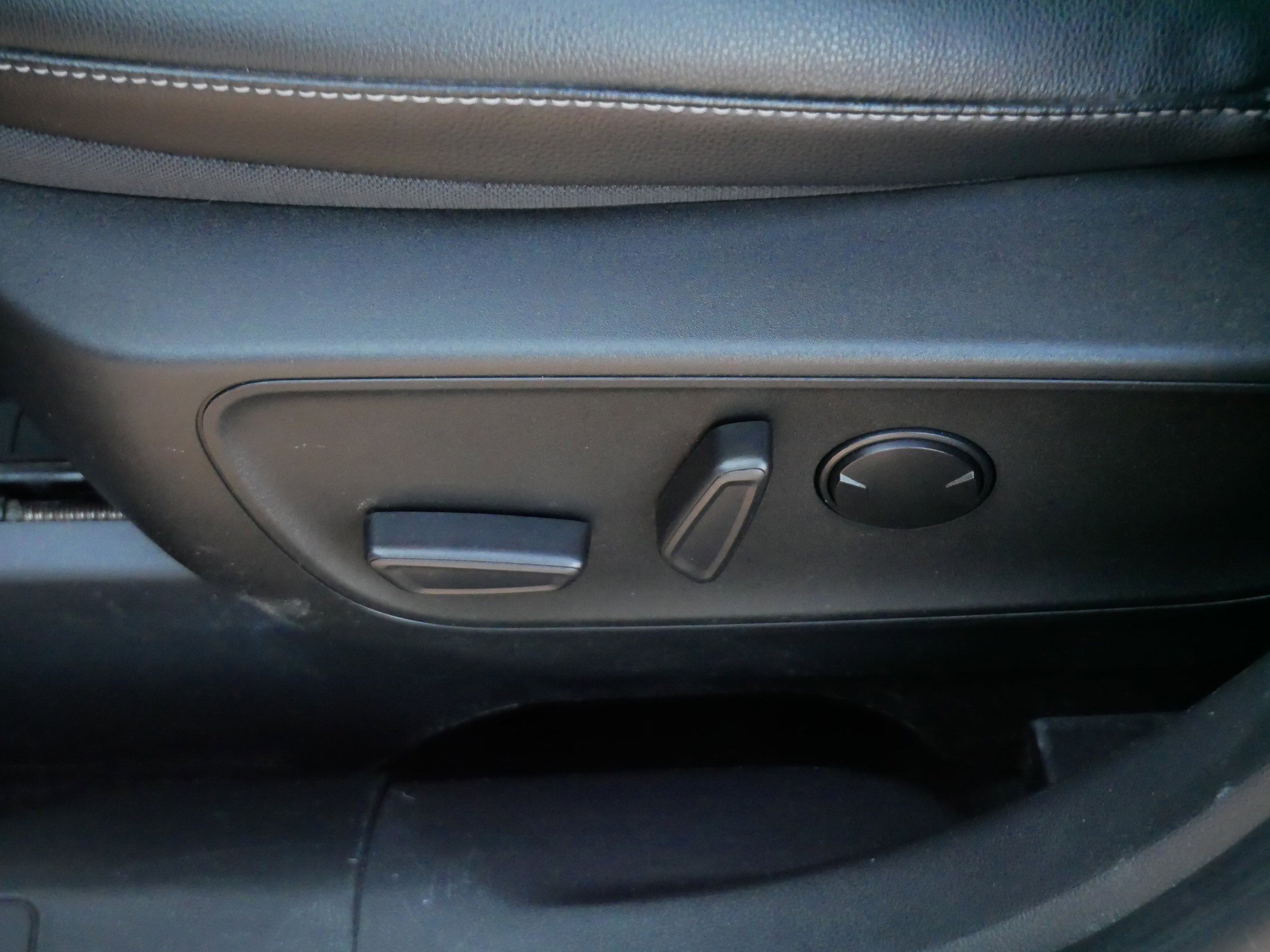 Used 2022 Ford Escape SEL image 20