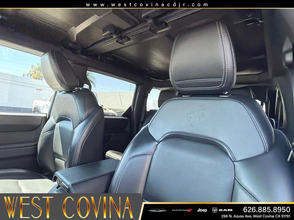 Used 2025 Ford Bronco Outer Banks AWD/4WD image 21