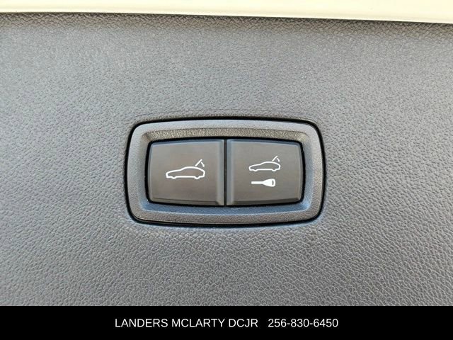 Used 2024 Porsche Cayenne S AWD/4WD image 18