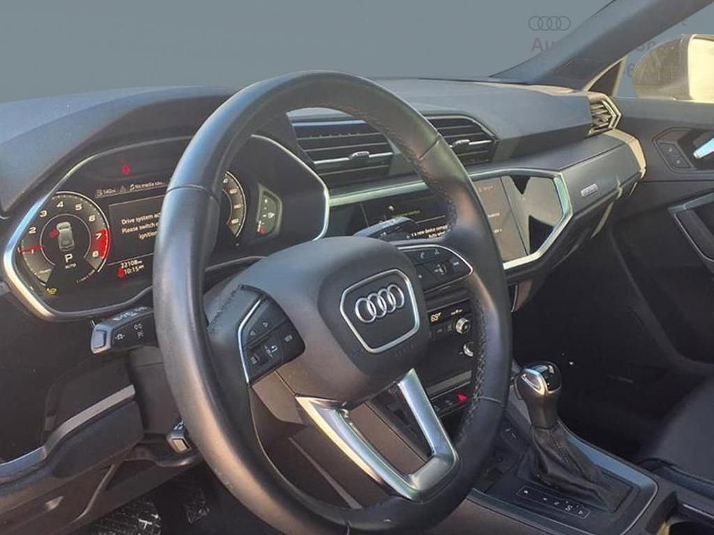 Used 2024 Audi Q3 2.0T Premium Plus w/ Premium Plus Package image 9