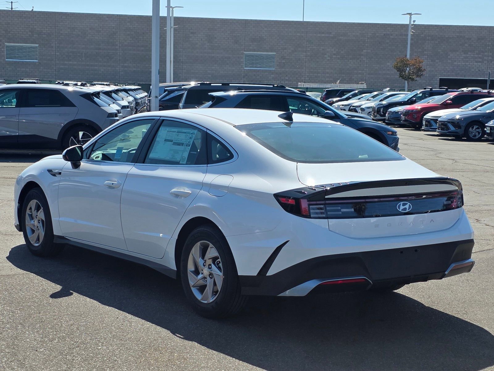 New 2025 Hyundai Sonata SE FWD image 8