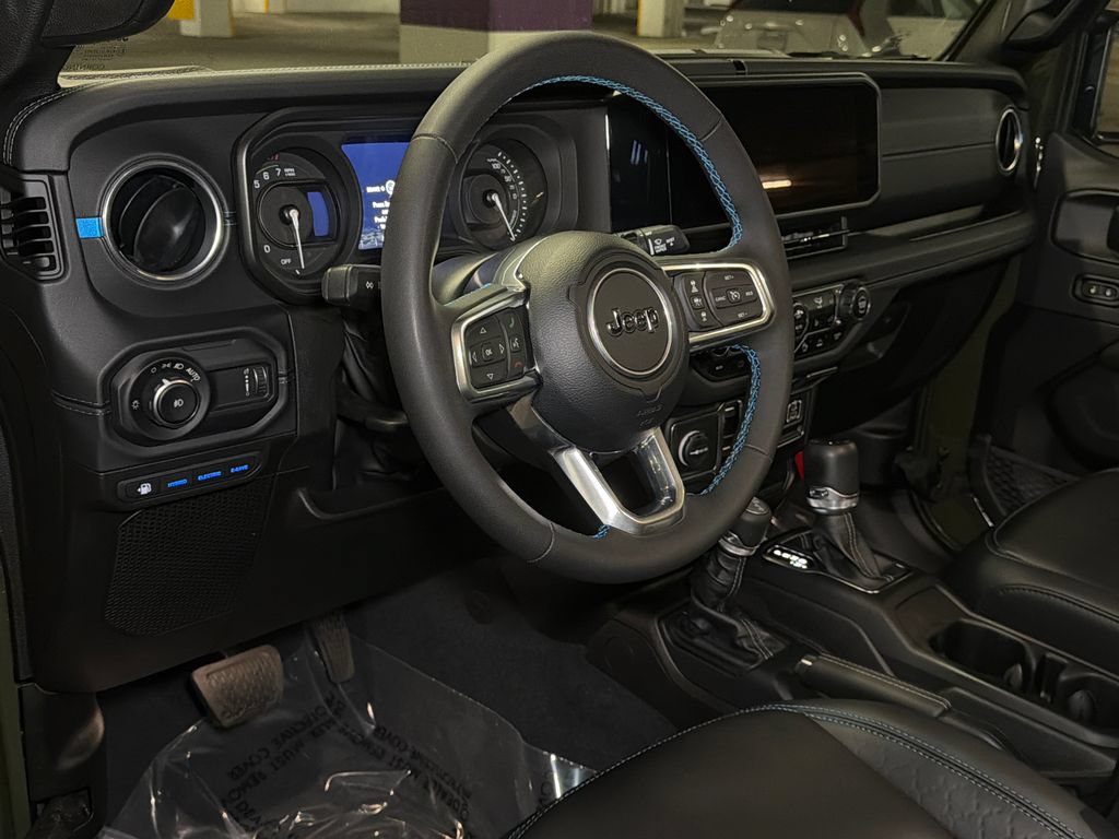 Used 2024 Jeep Wrangler High Altitude AWD/4WD image 20