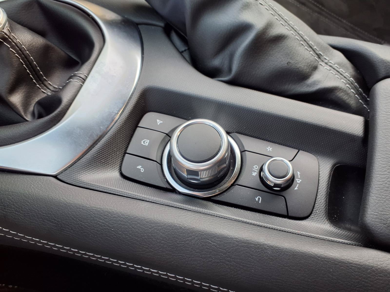Used 2025 MAZDA MX-5 Miata Club RWD image 8