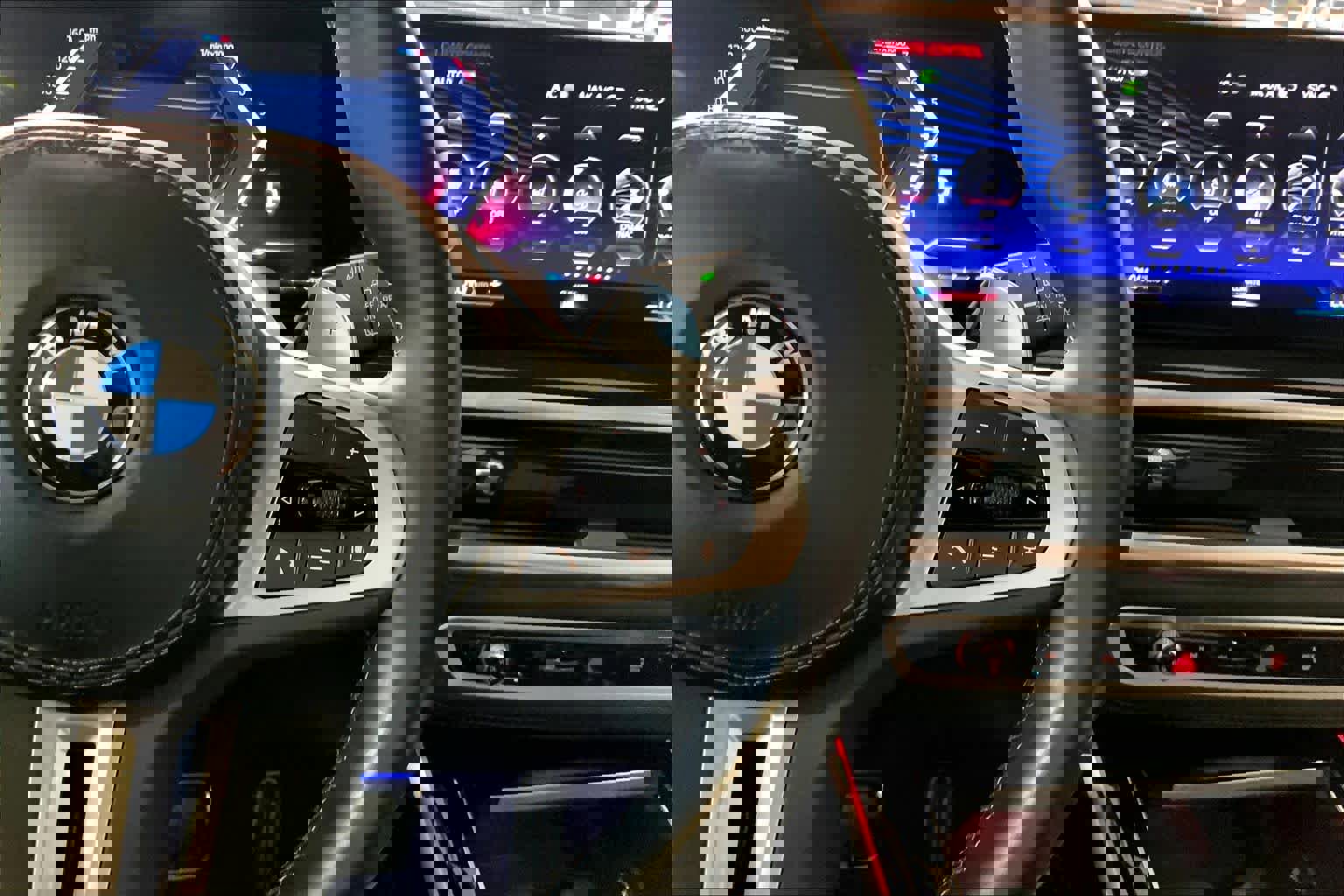 Used 2023 BMW X7 M60i w/ Executive Package image 22