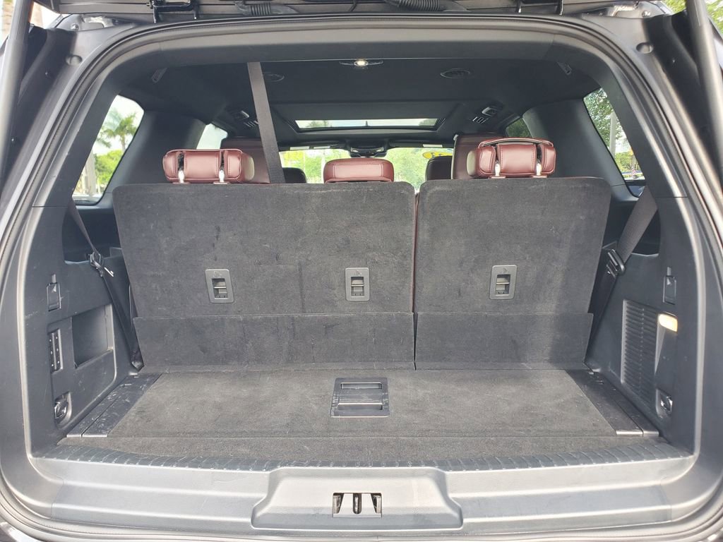 Used 2023 Ford Expedition Limited image 8