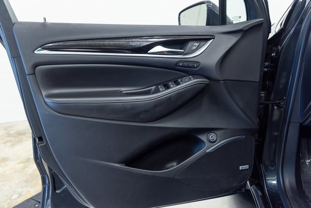 Used 2020 Buick Enclave Avenir w/ Avenir Technology Package image 11