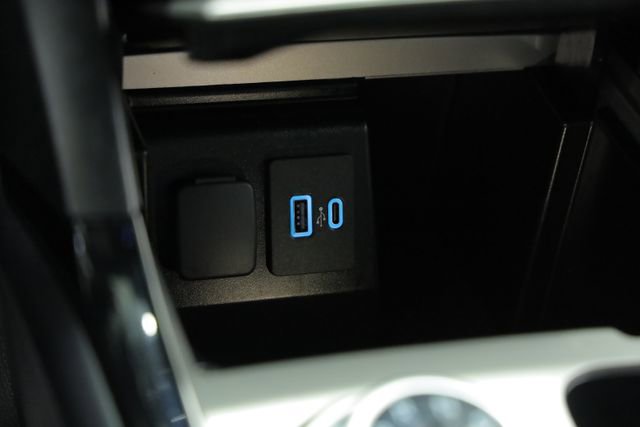 Used 2024 Ford Explorer ST-Line w/ Class IV Trailer Tow Package image 21