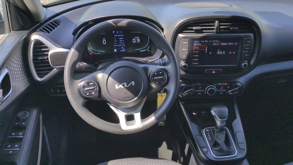 Used 2024 Kia Soul LX w/ Option Group 015 image 12