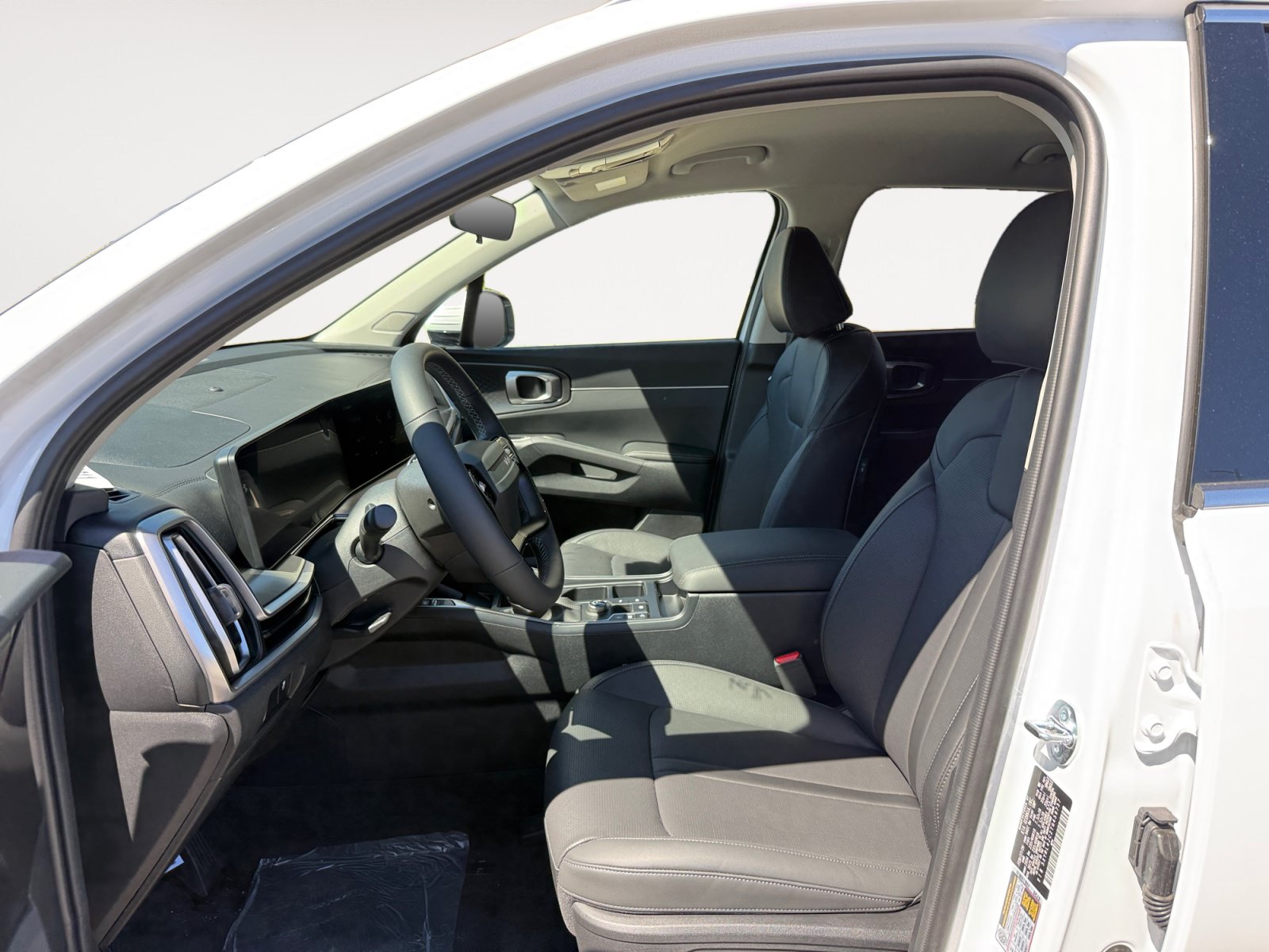 New 2026 Kia Sorento S FWD image 10