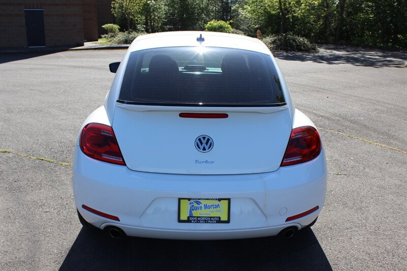 Used 2012 Volkswagen Beetle 2.0T FWD image 8