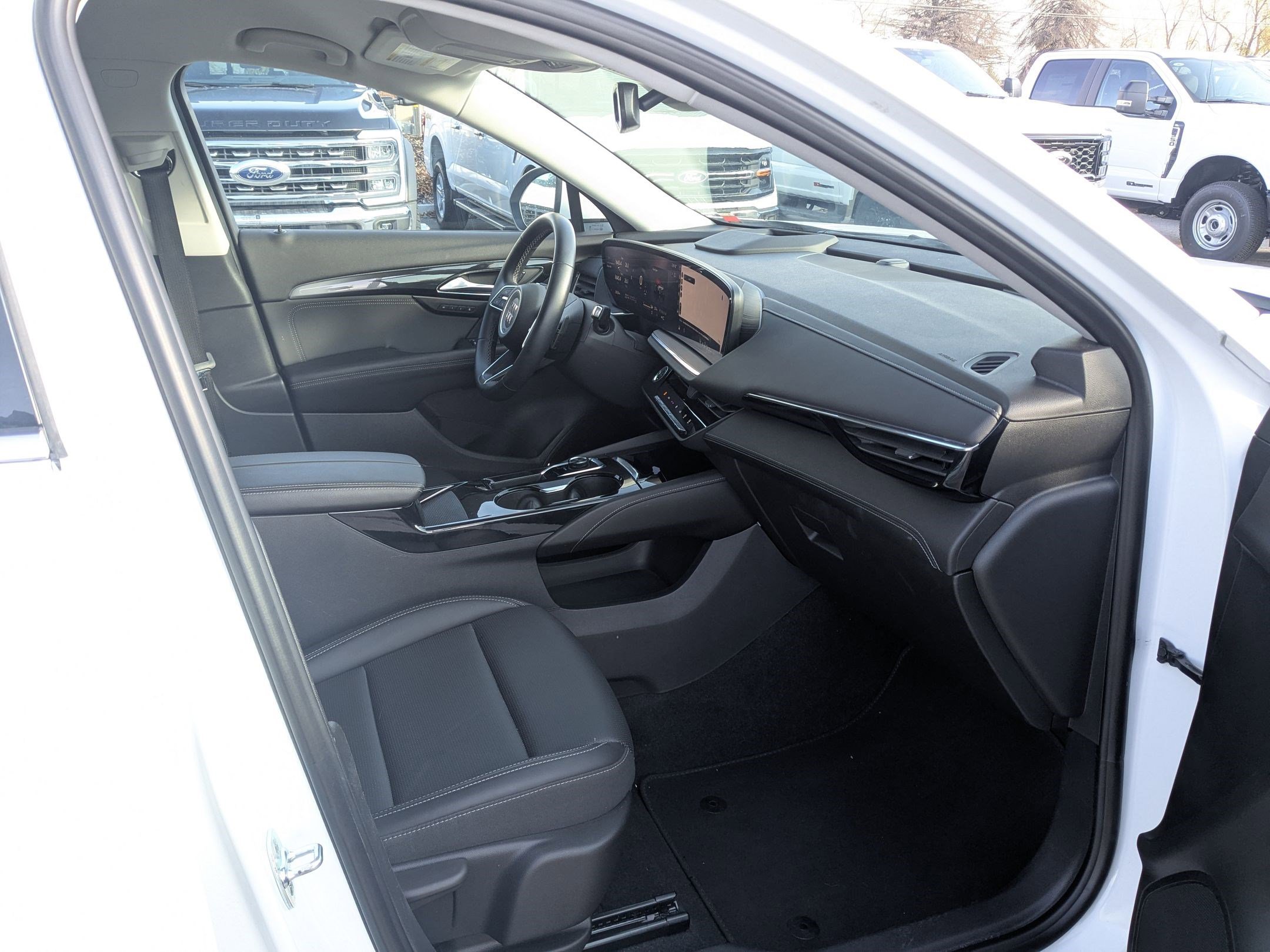 Used 2024 Buick Envision Preferred image 32