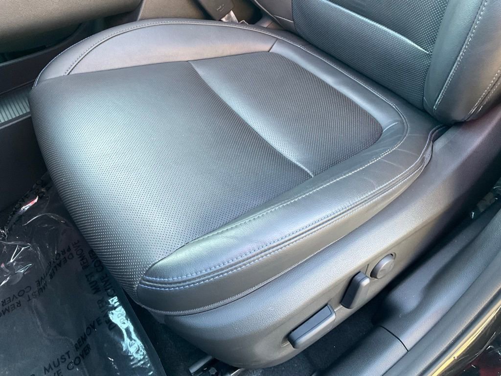 Used 2022 Hyundai Kona Limited w/ Cargo Package image 15