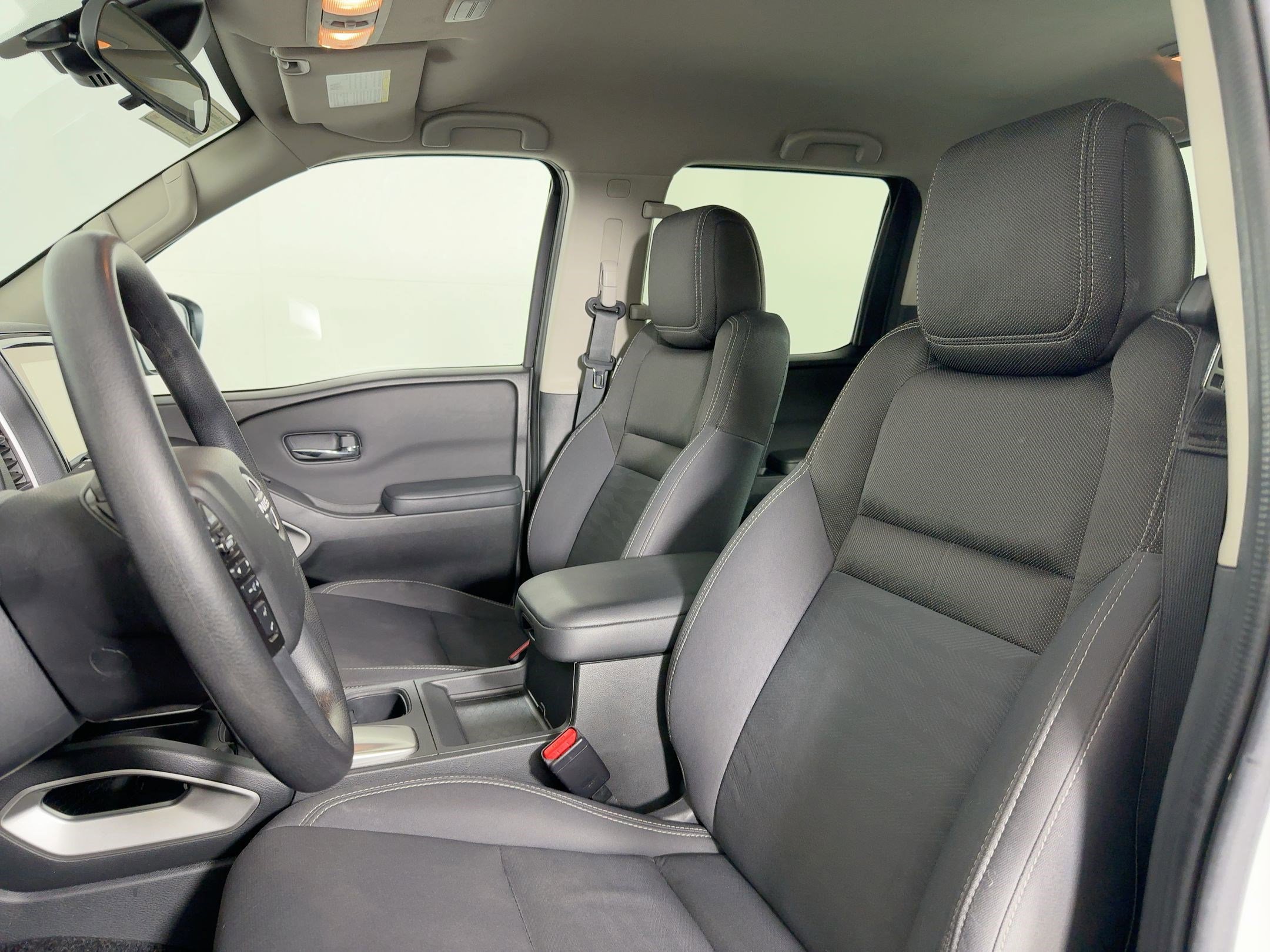 Used 2023 Nissan Frontier SV w/ Technology Package image 4