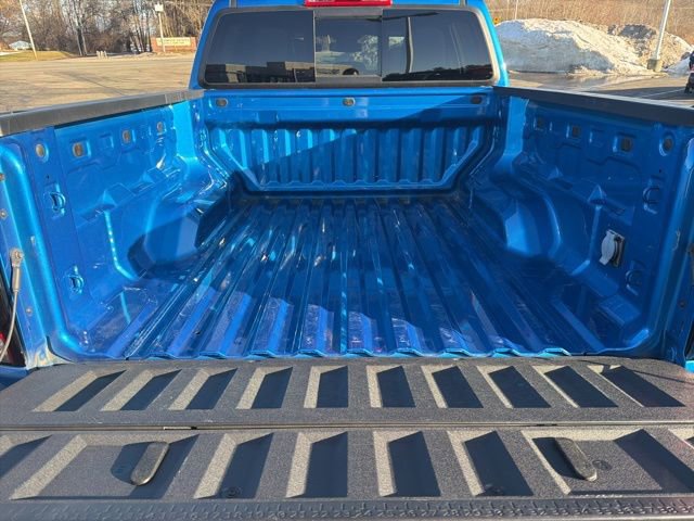 Used 2023 Chevrolet Colorado Z71 w/ Z71 Convenience Package 2 image 5