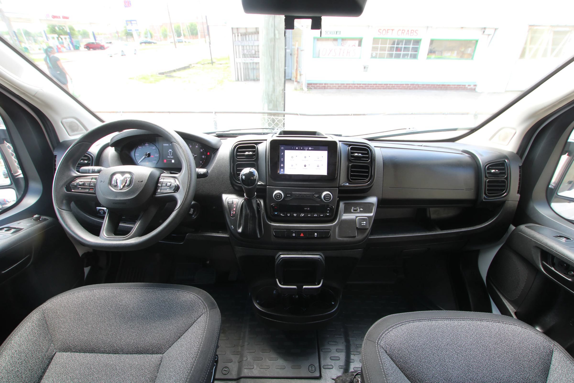 Used 2025 RAM ProMaster 2500 w/ Convenience Group FWD image 13
