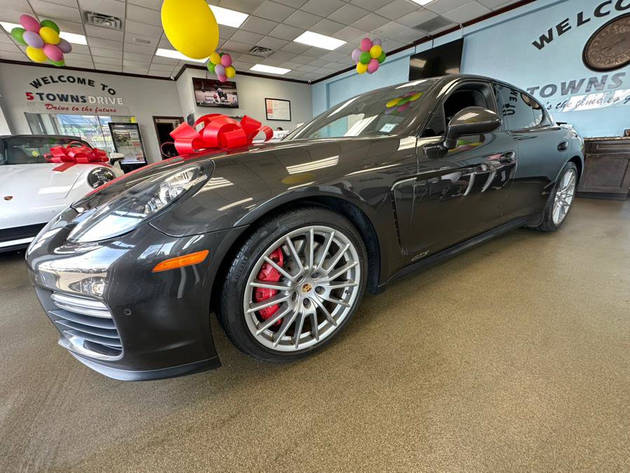 Used 2016 Porsche Panamera GTS image 14