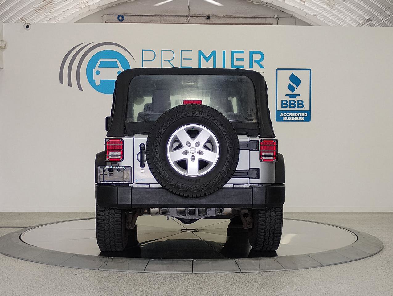 Used 2016 Jeep Wrangler Sport w/ Quick Order Package 24S AWD/4WD image 4